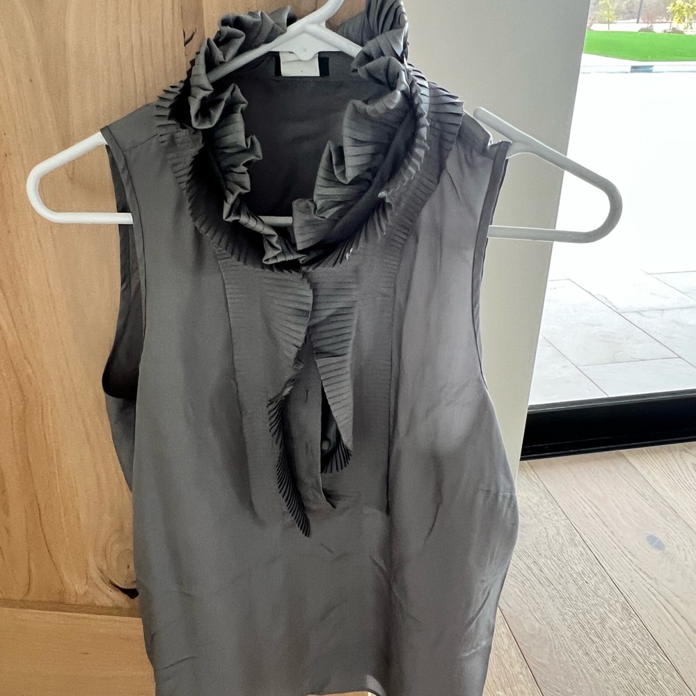 Beautiful silk J Crew silver tank. Size 6